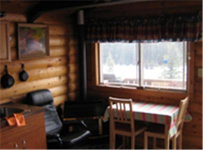 Bear Corner Adventures Bed & Bale Hotell Golden Rum bild